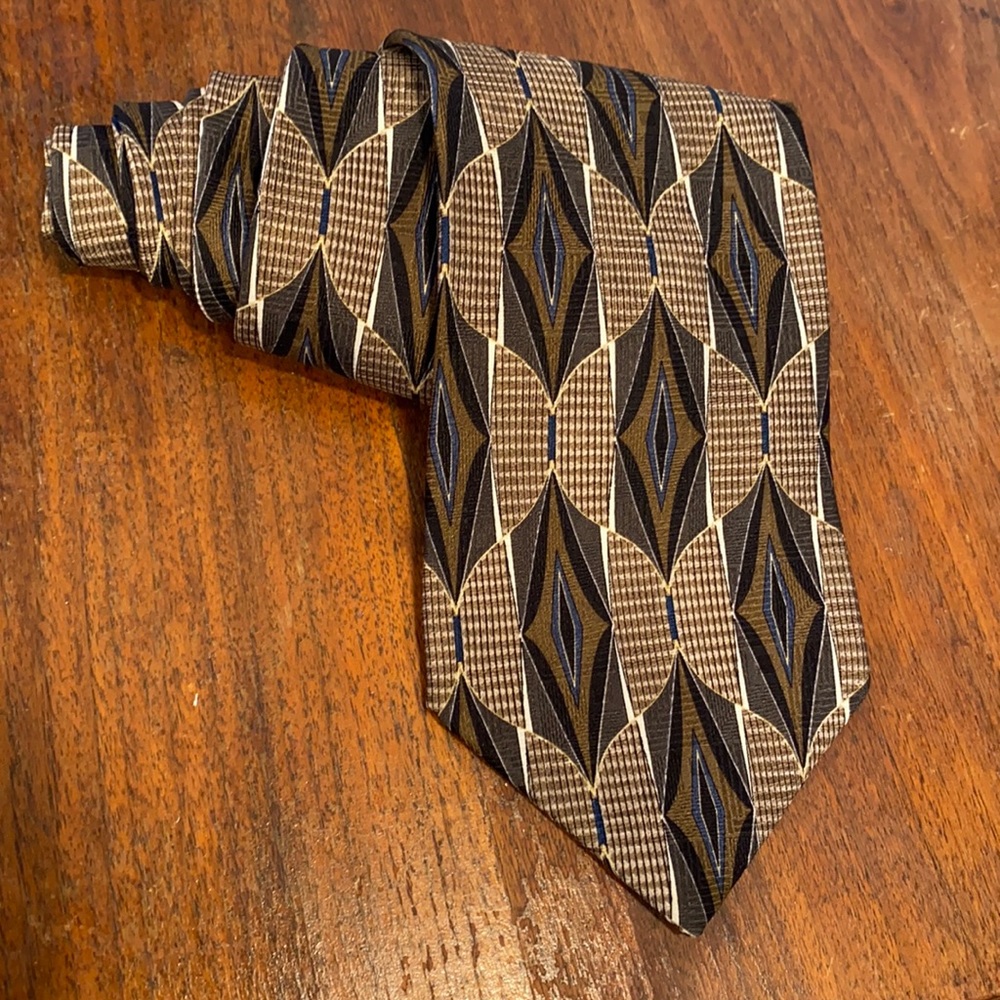 MCM Men’s Tie. Tie bundle = discount!